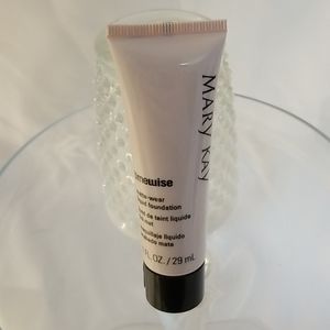 Mary Kay Timewise Matte-wear Foundation
